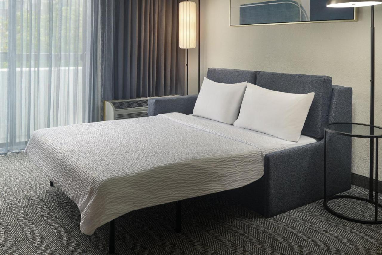 Courtyard By Marriott Atlanta Executive Park/Emory Hotell Eksteriør bilde