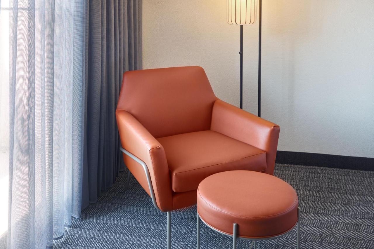 Courtyard By Marriott Atlanta Executive Park/Emory Hotell Eksteriør bilde