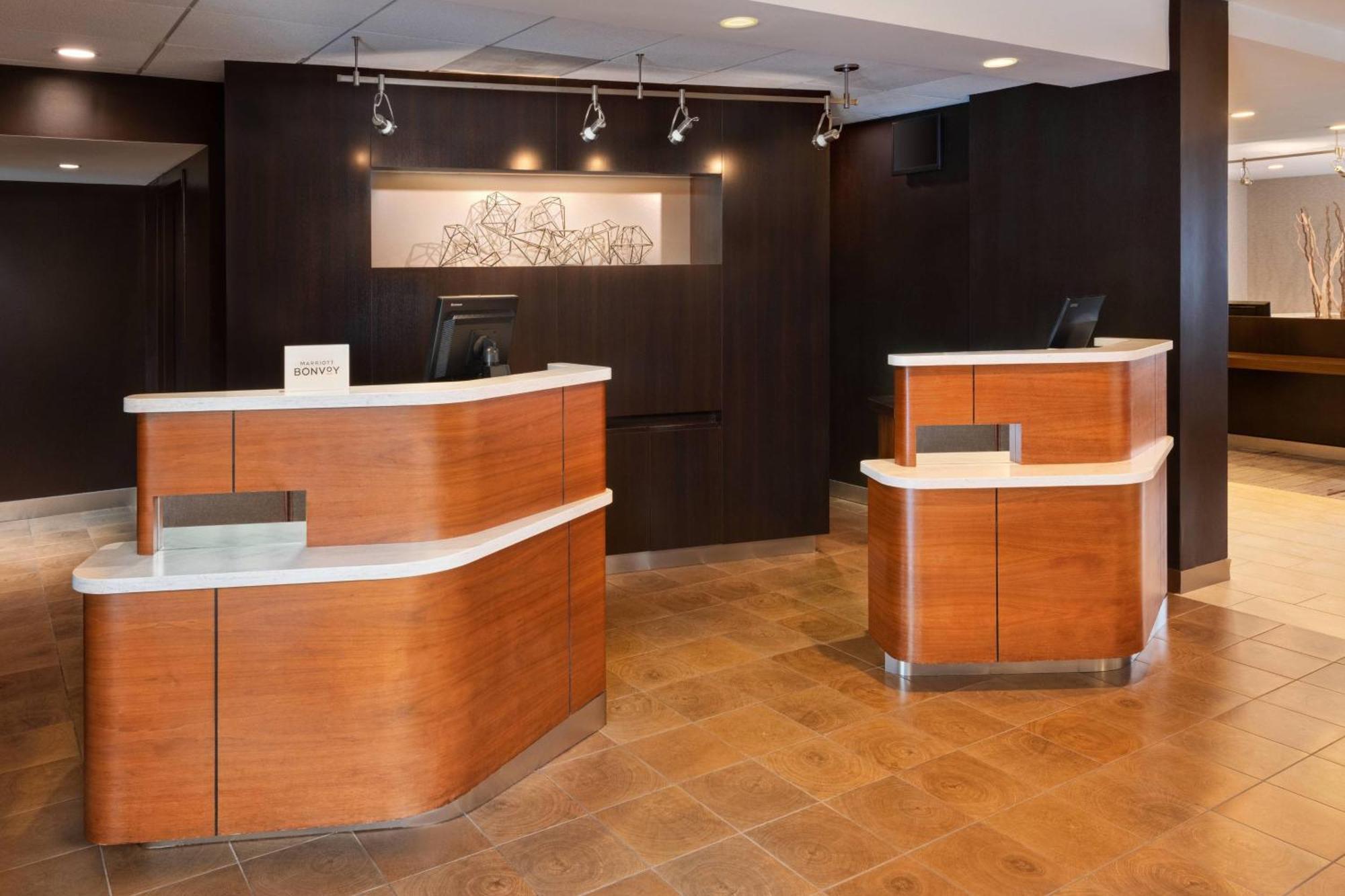 Courtyard By Marriott Atlanta Executive Park/Emory Hotell Eksteriør bilde