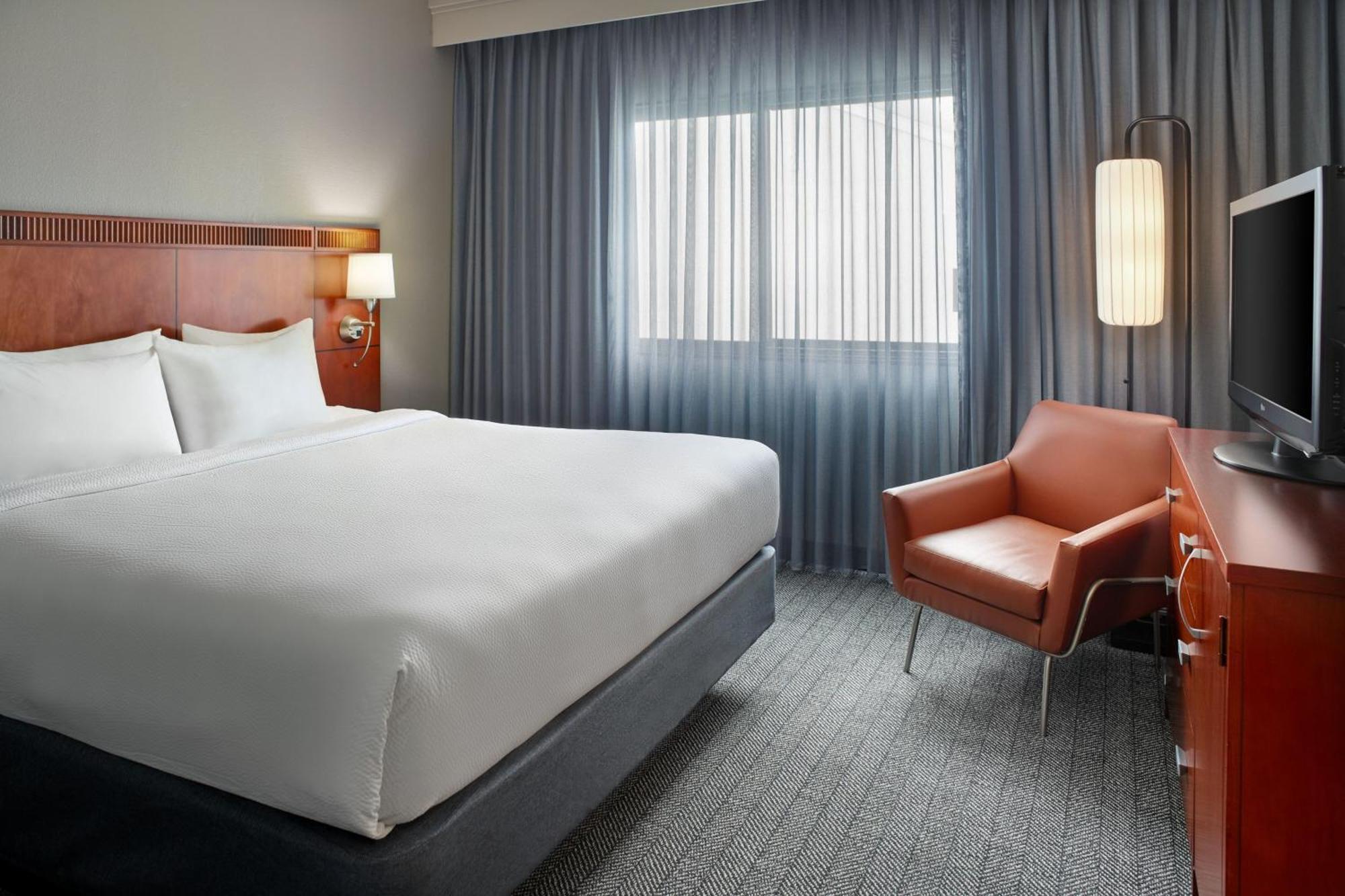 Courtyard By Marriott Atlanta Executive Park/Emory Hotell Eksteriør bilde
