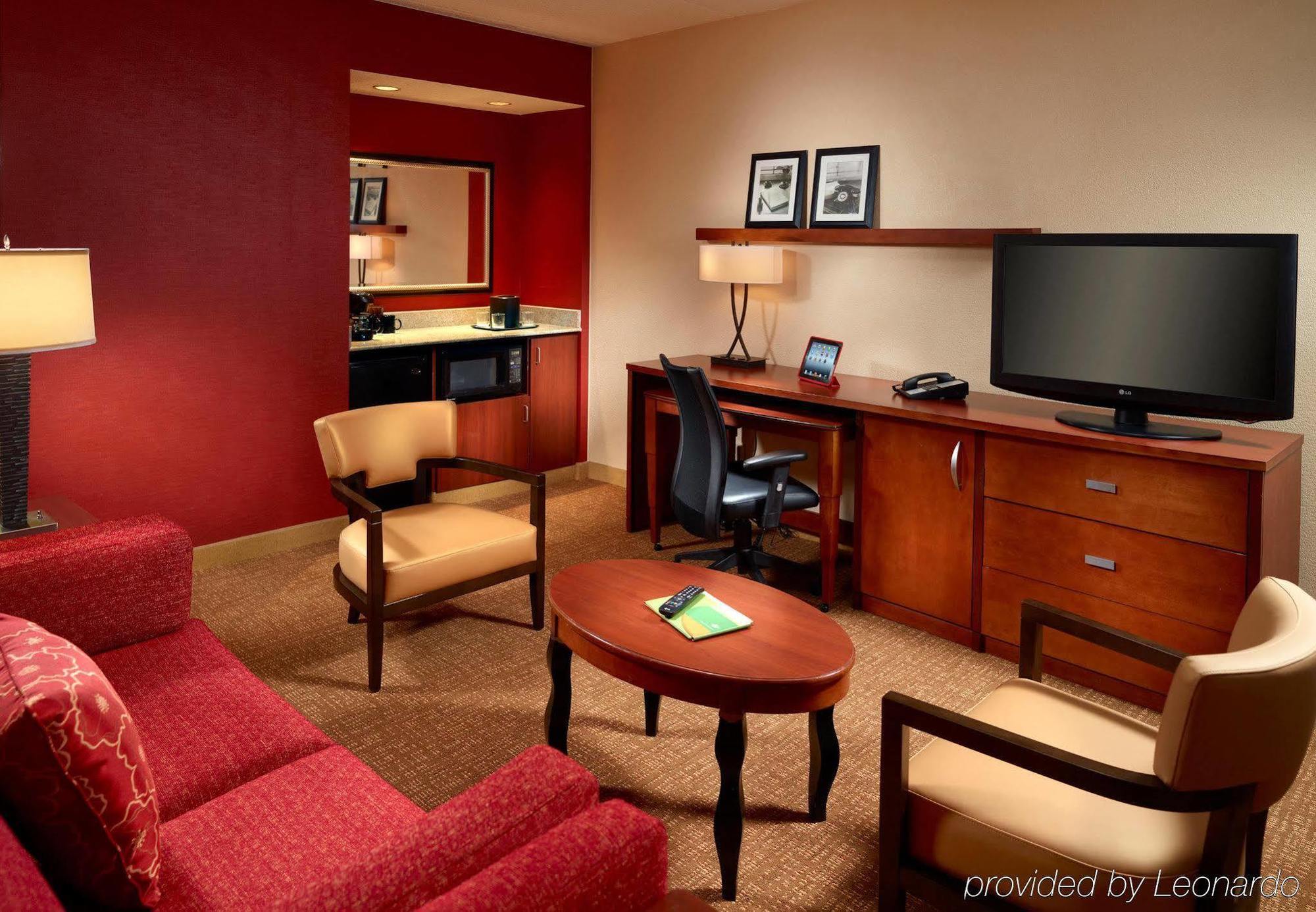 Courtyard By Marriott Atlanta Executive Park/Emory Hotell Eksteriør bilde