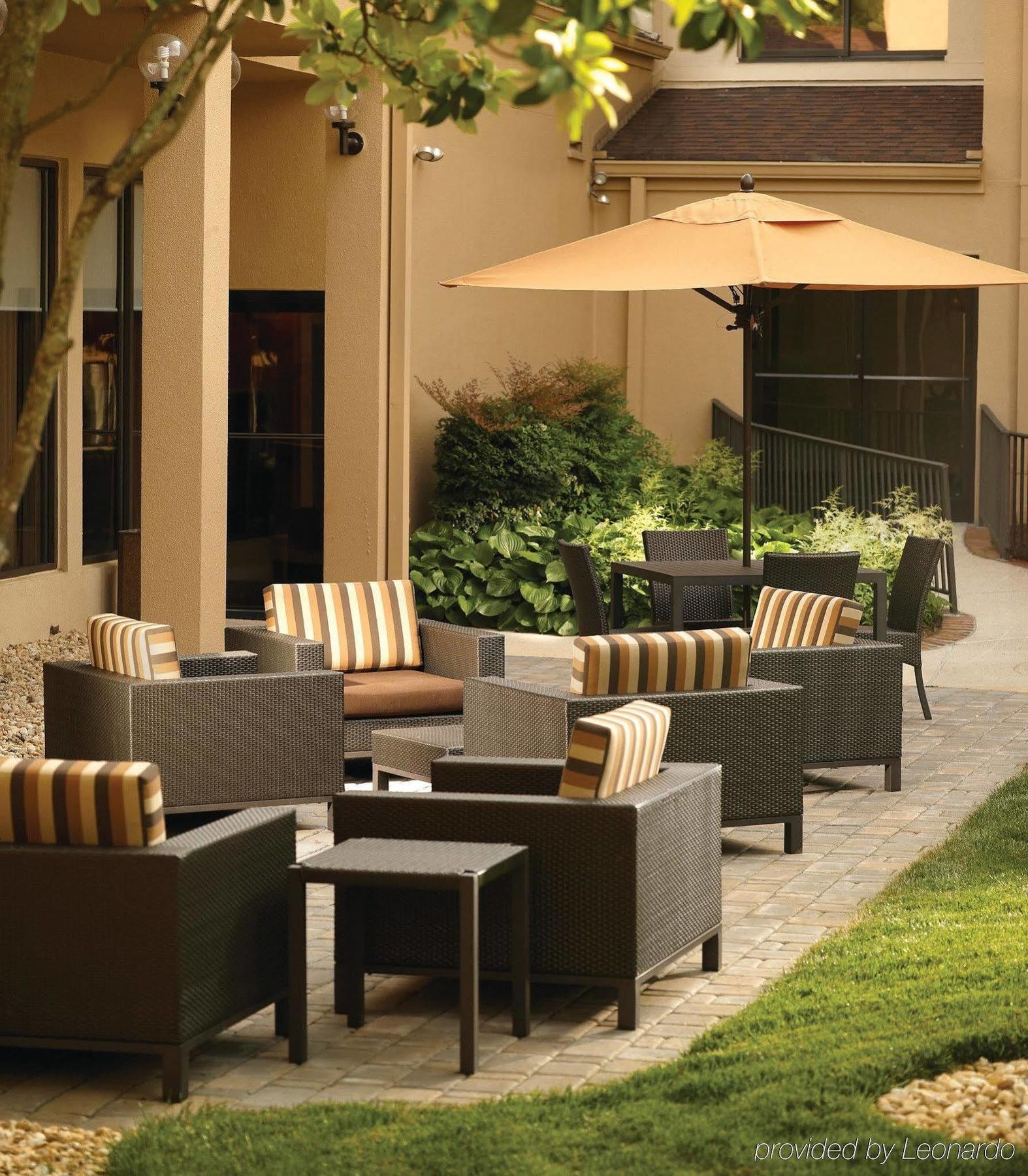 Courtyard By Marriott Atlanta Executive Park/Emory Hotell Eksteriør bilde