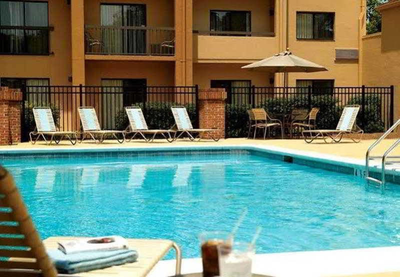 Courtyard By Marriott Atlanta Executive Park/Emory Hotell Eksteriør bilde